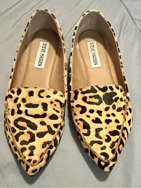 Steve Madden Leopard Print Pointed Loafers in Tan and Black